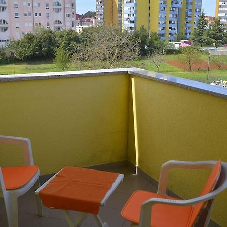 Apartman Ana Pula - Calm, Free Parking, Close To Center Zewnętrze zdjęcie